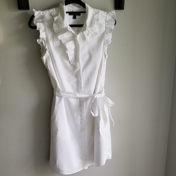 Dresses & Skirts - BANANA REPUBLIC WHITE BELTED DRESS